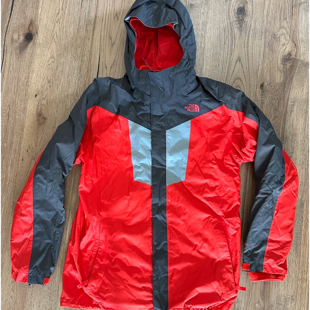 Perfect condition 18/20 xl boys red North Face ski jacket